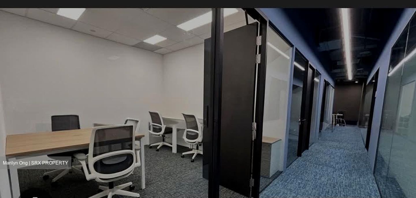 International Plaza (D2), Office #550309811